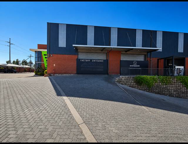 5,002M² FACTORY TO LET IN COSMO BUSINESS PARK